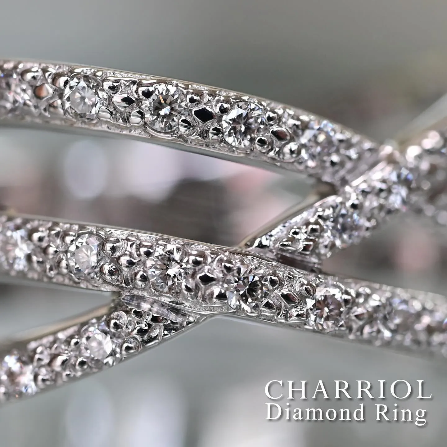 珍しいシャリオールのダイヤモンドリング